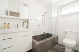 https://images.listonce.com.au/custom/160x/listings/31-jennifer-avenue-parkdale-vic-3195/771/01721771_img_08.jpg?N2FrCIMI6AU