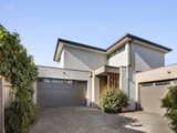 https://images.listonce.com.au/custom/160x/listings/31-katrina-street-doncaster-vic-3108/922/01650922_img_01.jpg?Ag_NUb4Eia0