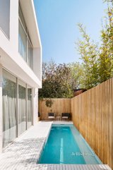 https://images.listonce.com.au/custom/160x/listings/31-kellett-street-northcote-vic-3070/962/01582962_img_09.jpg?RbatJOyEqZQ