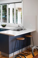 https://images.listonce.com.au/custom/160x/listings/31-kelvin-road-alphington-vic-3078/417/01023417_img_07.jpg?x0oS8p2xGik