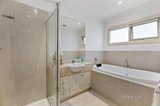 https://images.listonce.com.au/custom/160x/listings/31-kensington-place-templestowe-vic-3106/591/01522591_img_09.jpg?gDPS2lYTnFw