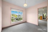https://images.listonce.com.au/custom/160x/listings/31-king-street-daylesford-vic-3460/615/01985615_img_07.jpg?Wp4udfeNnAE