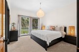 https://images.listonce.com.au/custom/160x/listings/31-kinsellas-lane-woodend-vic-3442/842/01897842_img_09.jpg?Gbz8NevBg08