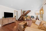 https://images.listonce.com.au/custom/160x/listings/31-kinsellas-lane-woodend-vic-3442/842/01897842_img_21.jpg?o9L8XmUG61Q