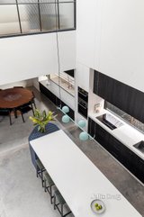 https://images.listonce.com.au/custom/160x/listings/31-leonard-street-northcote-vic-3070/214/01589214_img_12.jpg?w-D0qs6HhOw