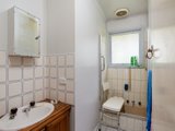 https://images.listonce.com.au/custom/160x/listings/31-longfellow-avenue-mooroolbark-vic-3138/014/01524014_img_06.jpg?3RG6QEUT1KI