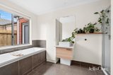 https://images.listonce.com.au/custom/160x/listings/31-macfarlane-street-marshall-vic-3216/446/01950446_img_13.jpg?QzdfY9NvGJ4