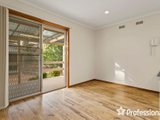 https://images.listonce.com.au/custom/160x/listings/31-milford-street-kilsyth-vic-3137/452/01526452_img_05.jpg?ILIubz14Q84