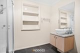 https://images.listonce.com.au/custom/160x/listings/31-nigella-avenue-corio-vic-3214/697/00776697_img_08.jpg?knpmrgxJfHY