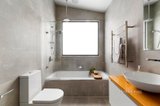 https://images.listonce.com.au/custom/160x/listings/31-quarrion-lane-northcote-vic-3070/994/01720994_img_15.jpg?lszYx1s1pNM