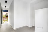 https://images.listonce.com.au/custom/160x/listings/31-quarrion-lane-northcote-vic-3070/994/01720994_img_19.jpg?yFph5JkAaUA