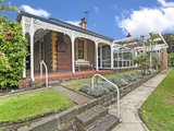 https://images.listonce.com.au/custom/160x/listings/31-retreat-road-newtown-vic-3220/758/01699758_img_12.jpg?IihHS52IBpw