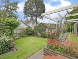 https://images.listonce.com.au/custom/160x/listings/31-retreat-road-newtown-vic-3220/758/01699758_img_13.jpg?mNUS46FyKuM