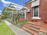 https://images.listonce.com.au/custom/160x/listings/31-retreat-road-newtown-vic-3220/758/01699758_img_14.jpg?a8vglcQ_Kyc
