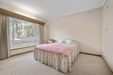 https://images.listonce.com.au/custom/160x/listings/31-robyn-drive-nunawading-vic-3131/046/01700046_img_05.jpg?lUUr-jfQAew