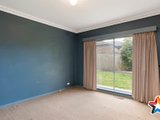 https://images.listonce.com.au/custom/160x/listings/31-ruskin-avenue-croydon-vic-3136/294/01526294_img_07.jpg?z0IeOXljW6Q