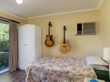 https://images.listonce.com.au/custom/160x/listings/31-shakespeare-avenue-mooroolbark-vic-3138/526/01524526_img_08.jpg?6EjAMQuRxs8