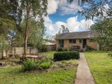 https://images.listonce.com.au/custom/160x/listings/31-shakespeare-avenue-mooroolbark-vic-3138/526/01524526_img_10.jpg?fNDrJJ9Fk20