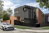https://images.listonce.com.au/custom/160x/listings/31-shelley-street-elwood-vic-3184/646/01794646_img_02.jpg?VQM_wb9Bws0