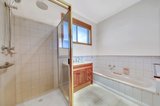 https://images.listonce.com.au/custom/160x/listings/31-tahara-street-hamlyn-heights-vic-3215/722/01698722_img_11.jpg?rDzsIcOusgo