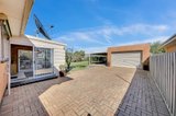 https://images.listonce.com.au/custom/160x/listings/31-tahara-street-hamlyn-heights-vic-3215/722/01698722_img_19.jpg?p_Cwd1onCn0