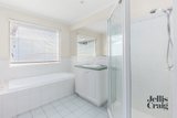 https://images.listonce.com.au/custom/160x/listings/31-the-rise-glen-waverely-vic-3150/115/01747115_img_08.jpg?wzH5xJX4ff0