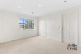 https://images.listonce.com.au/custom/160x/listings/31-the-rise-glen-waverley-vic-3150/115/01747115_img_07.jpg?-3tijFv-RT8