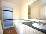 https://images.listonce.com.au/custom/160x/listings/31-yongala-street-balwyn-vic-3103/082/01685082_img_08.jpg?FHxLd4NEoco