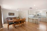 https://images.listonce.com.au/custom/160x/listings/31-york-road-mount-evelyn-vic-3796/338/01973338_img_04.jpg?5_3_dv1QRaE