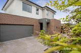 https://images.listonce.com.au/custom/160x/listings/310-olive-grove-parkdale-vic-3195/983/01828983_img_01.jpg?rYqy9xw4704