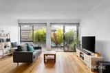 https://images.listonce.com.au/custom/160x/listings/310-olive-grove-parkdale-vic-3195/983/01828983_img_02.jpg?YDFLETUf2Ok