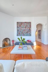 https://images.listonce.com.au/custom/160x/listings/310129-fitzroy-street-st-kilda-vic-3182/634/01583634_img_16.jpg?3Pm94ZM5_20