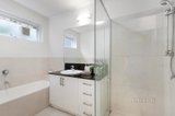 https://images.listonce.com.au/custom/160x/listings/3109-riversdale-road-hawthorn-vic-3122/731/01048731_img_04.jpg?JsXfXawaHqY