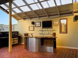https://images.listonce.com.au/custom/160x/listings/311-myers-street-east-geelong-vic-3219/397/01699397_img_10.jpg?_ZEhp6QurLY