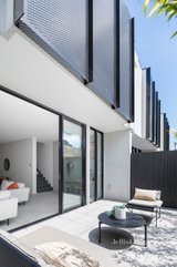 https://images.listonce.com.au/custom/160x/listings/31110-burke-road-balwyn-north-vic-3104/187/01598187_img_12.jpg?Q5DVTU5Q4AU