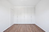 https://images.listonce.com.au/custom/160x/listings/31169-ormond-road-elwood-vic-3184/898/01979898_img_07.jpg?GKCGym9855k
