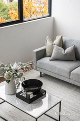 https://images.listonce.com.au/custom/160x/listings/3118-brighton-street-richmond-vic-3121/896/01915896_img_07.jpg?8DPMZyJaWL4