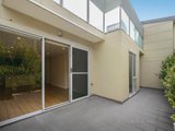 https://images.listonce.com.au/custom/160x/listings/3120-patterson-road-bentleigh-vic-3204/945/00701945_img_05.jpg?RpnD5LliV6A