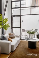 https://images.listonce.com.au/custom/160x/listings/3124-tanner-street-richmond-vic-3121/631/01987631_img_12.jpg?d09u_DfebEo