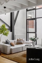 https://images.listonce.com.au/custom/160x/listings/3124-tanner-street-richmond-vic-3121/631/01987631_img_14.jpg?_S-RuZWvMok