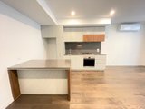 https://images.listonce.com.au/custom/160x/listings/31251-59-thistlethwaite-street-south-melbourne-vic-3205/916/01947916_img_04.jpg?jTIEXX7lG5M