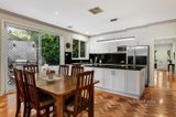 https://images.listonce.com.au/custom/160x/listings/313-calvin-crescent-doncaster-east-vic-3109/960/01161960_img_05.jpg?l1RzXm48NlY