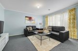 https://images.listonce.com.au/custom/160x/listings/313-niel-street-croydon-vic-3136/277/00365277_img_03.jpg?S1Q9VRnzHZc