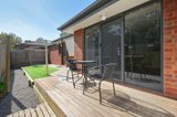 https://images.listonce.com.au/custom/160x/listings/313-niel-street-croydon-vic-3136/277/00365277_img_05.jpg?dljyIT_we3A