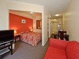 https://images.listonce.com.au/custom/160x/listings/313585-la-trobe-street-melbourne-vic-3000/903/01743903_img_05.jpg?3T-GR5rEnSc