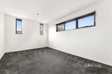 https://images.listonce.com.au/custom/160x/listings/3139-bond-street-ivanhoe-vic-3079/699/01910699_img_07.jpg?O4BTZtZUvGU