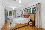 https://images.listonce.com.au/custom/160x/listings/314-lawrence-road-mount-waverley-vic-3149/809/01847809_img_11.jpg?9LT1QdfM7ew