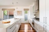 https://images.listonce.com.au/custom/160x/listings/314-woodland-grove-briar-hill-vic-3088/775/01980775_img_04.jpg?VEuNXj8jyIk