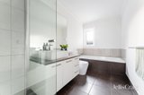 https://images.listonce.com.au/custom/160x/listings/314-woodland-grove-briar-hill-vic-3088/775/01980775_img_10.jpg?XW7c7MQidyE