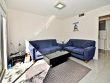 https://images.listonce.com.au/custom/160x/listings/3144-bank-street-south-melbourne-vic-3205/448/01087448_img_04.jpg?DRl0j_FAzBA